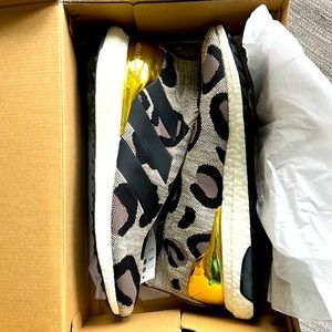 **NEW** Addidas UltraBoost slip on sneakers
